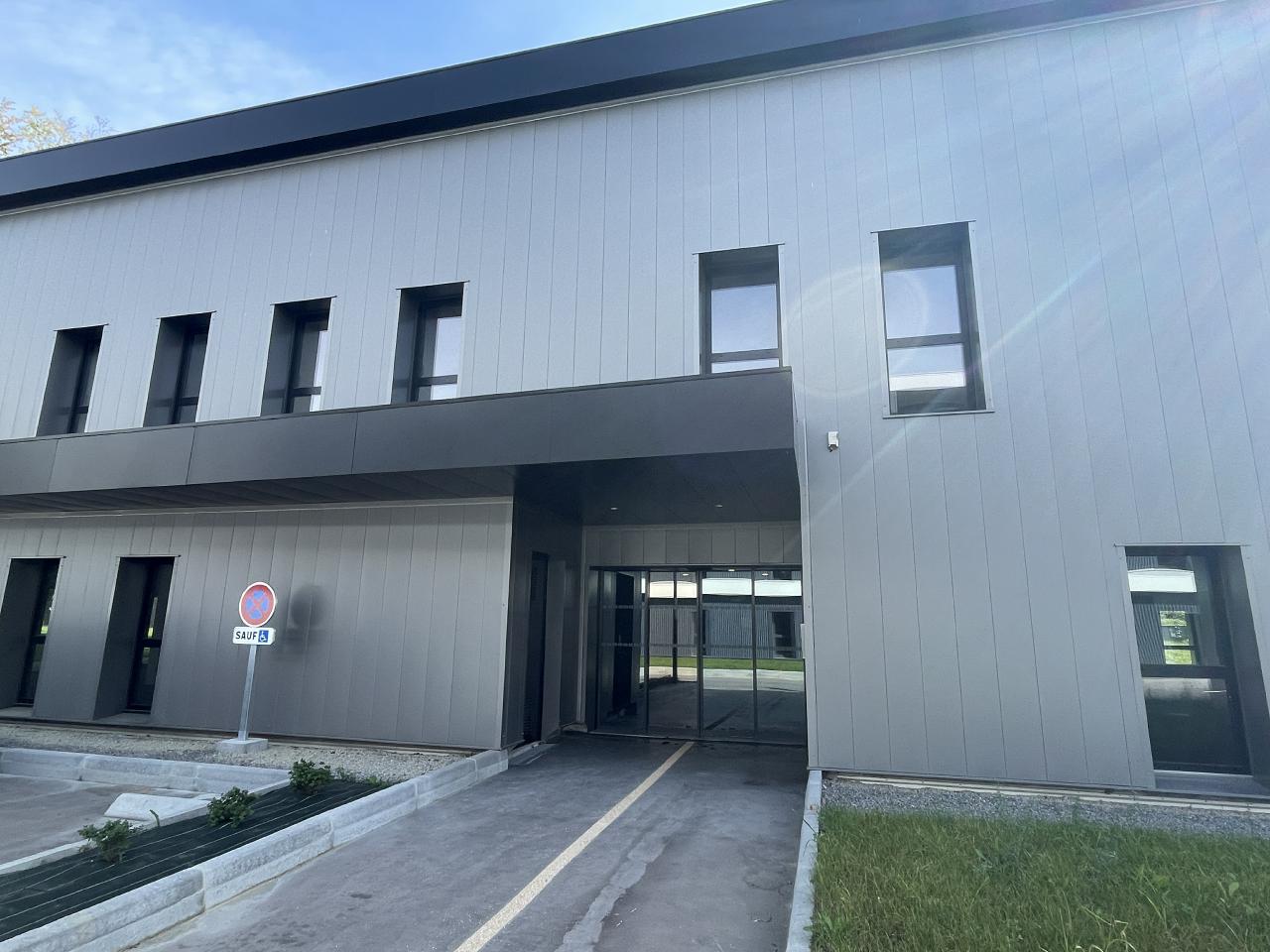 Bureau Saint-Grégoire 486m² Location bureau Saint-Grégoire Ille-et-Vilaine OLBUR2311276 0